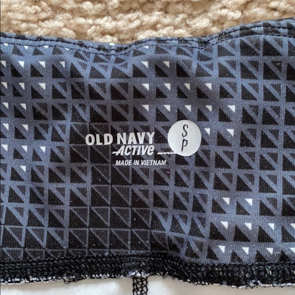 Cropped Workout Pants - Picture 2 of 3